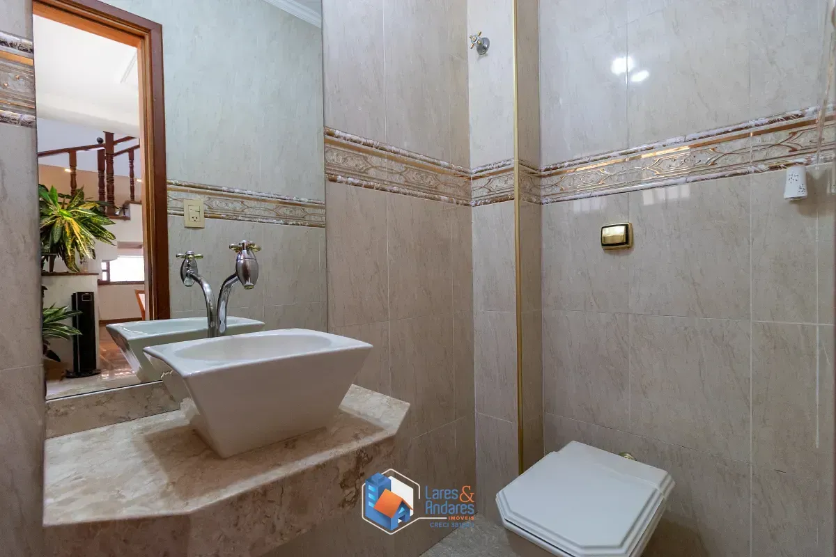 Imagem Sobrado para venda em Vila Clementino com 3 quartos, sendo 3 suítes, 241m²