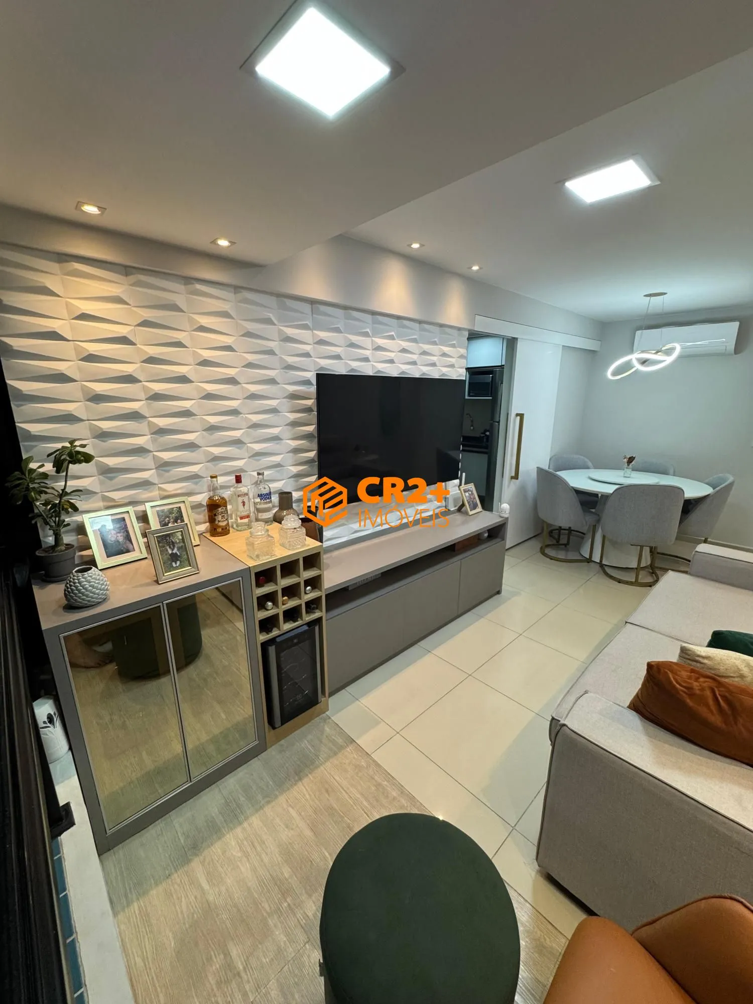 Imagem Vendo apartamento 50m2 totalmente reformado no bairro dos Aflitos