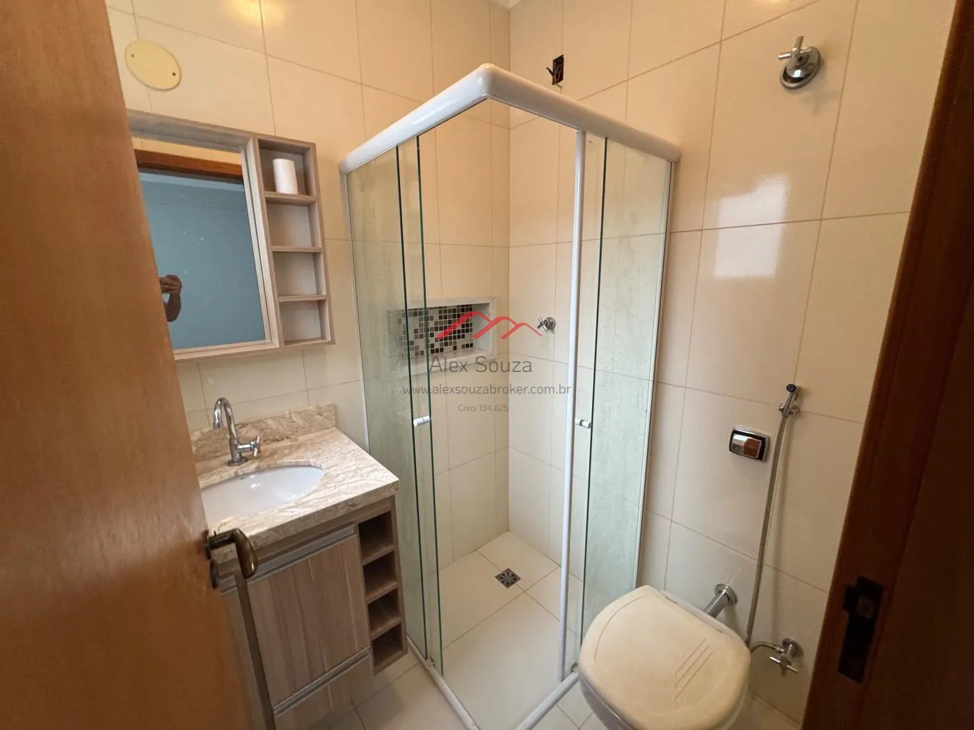 Imagem Casa para Venda em Indaiatuba, Jardim Paulista I, 3 dormitórios, 1 suíte, 2 banheiros, 2 vagas