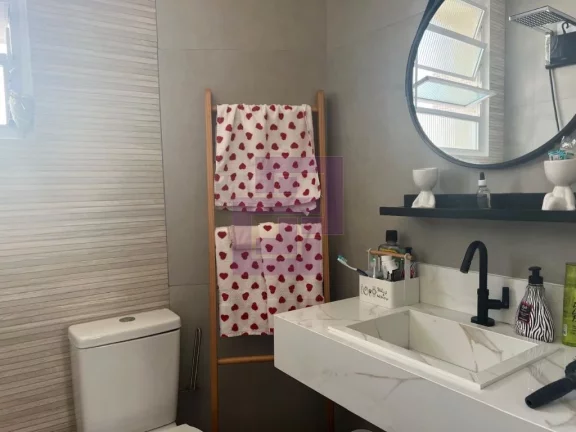 Imagem Apartamento Beira-Mar à Venda por R$ 748.000,00 – Vista para o Oceano na Praia das Pitangueiras, Guarujá
