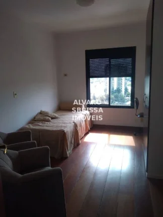 Imagem Apartamento com 4 vagas, 4 dormitórios sendo 2 suítes, todos com armários, portas balcões, venezianas automáticas e lindas vistas. 287m2. 1 por andar