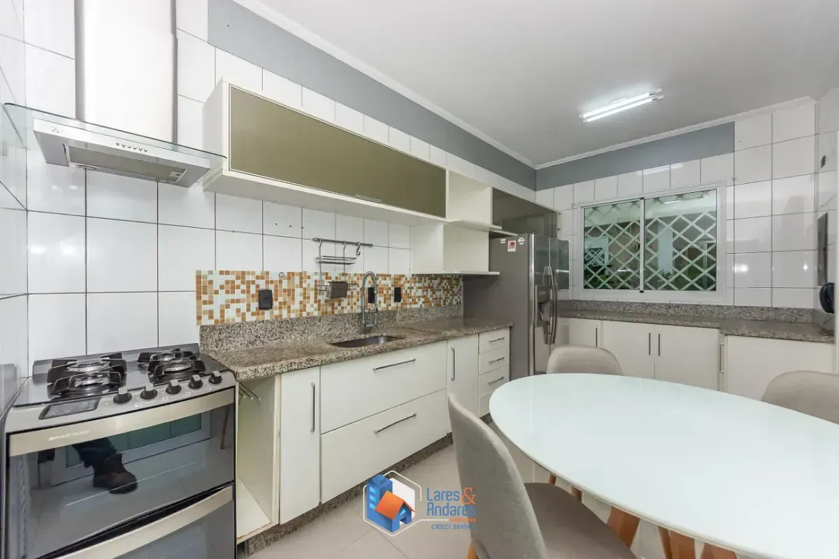 Imagem Casa no condomínio Villa Colibri para venda com 4 quartos, sendo 1 suíte, 128m²