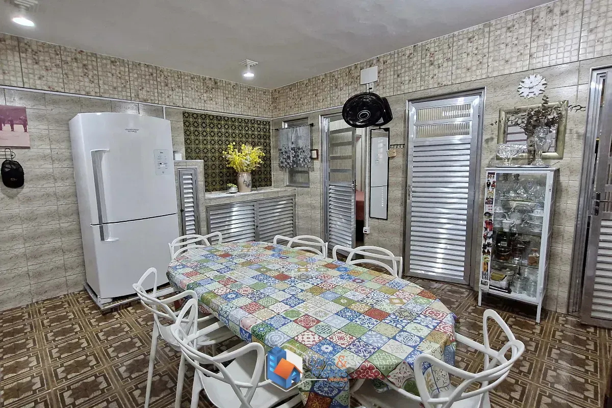 Imagem Sobrado para venda em Bortolândia com 3 quartos, 206m²