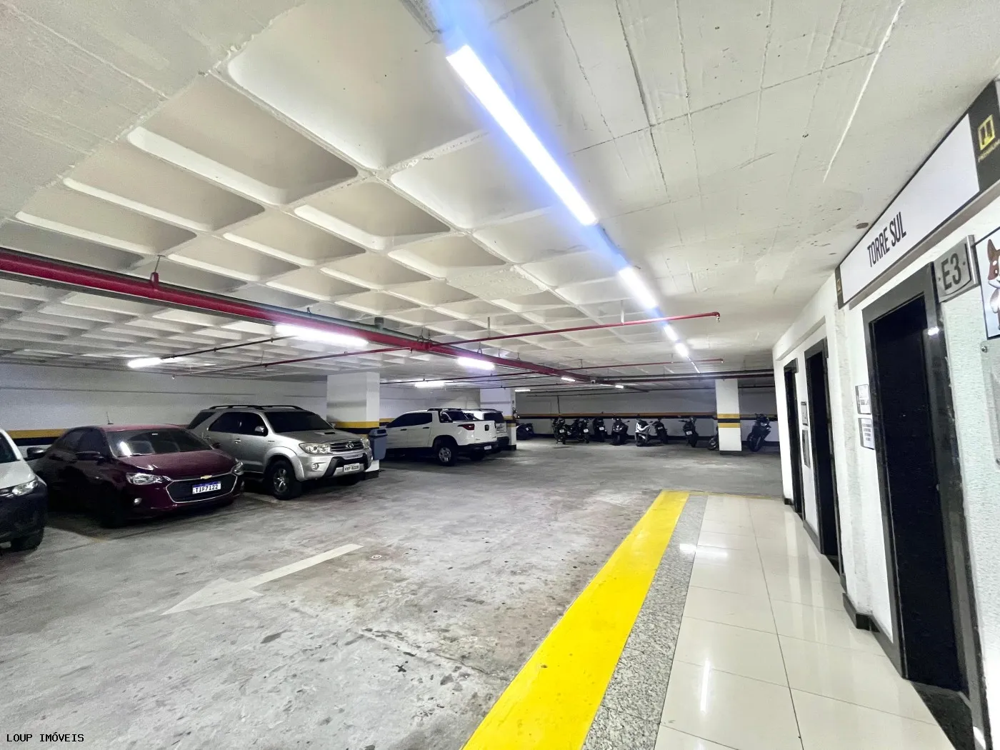Imagem Comercial para Venda em Fortaleza, Pici, 1 banheiro, 1 vaga