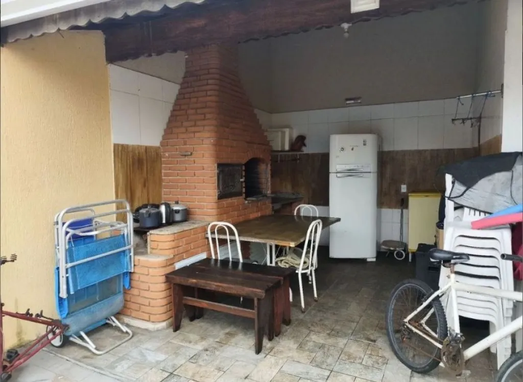 Imagem CASA COM 220,00 m² - GUILHERMINA - PRAIA GRANDE SP