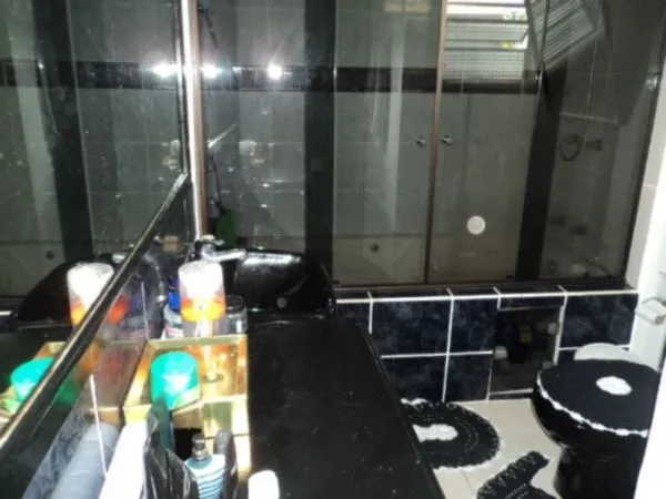 Imagem Casa para Venda - 450m², 3 dormitórios, 1 vaga - Floresta