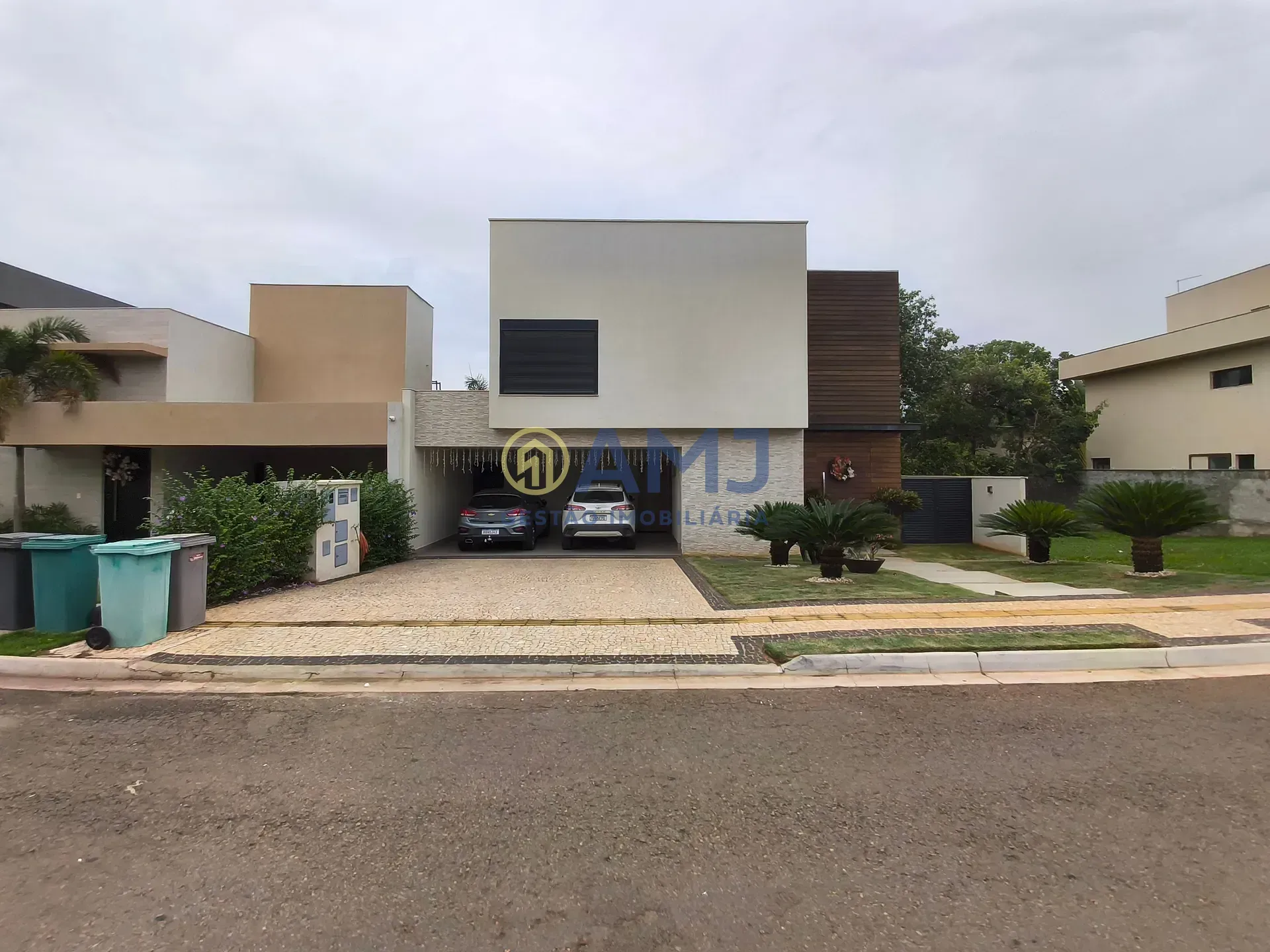 Foto do imóvel Sobrado à venda no Residencial Goiânia Golfe Clube- Portal do Sol Green em Endereço não informado