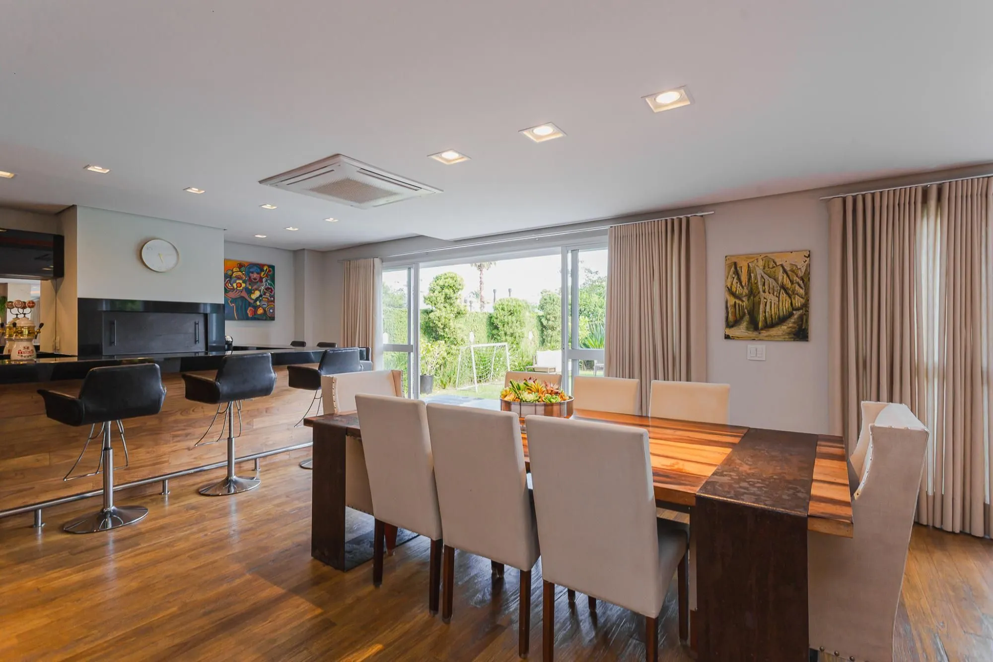 Imagem CONDOMINIO ATMOSFERA - CASA MOBILIADA DE 4 SUÍTES COM 4 VAGAS