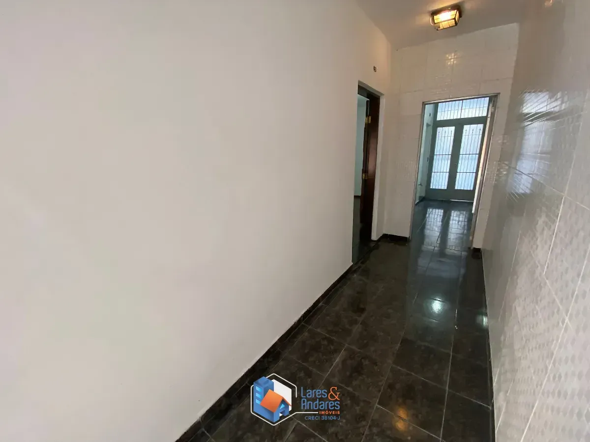 Imagem Sobrado para venda em Vila Babilônia com 4 quartos, sendo 1 suíte, 135m²