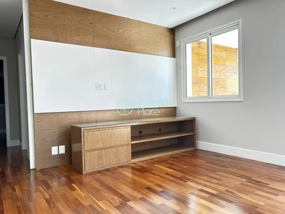 Imagem Excelente apartamento com 151m² no Itaim. Amplo living com varanda gourmet, sala de jantar e home t...