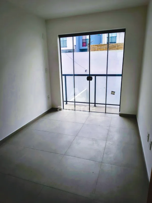 Imagem Sobrado à venda com 2 quartos 2 suítes, 78m² em Areias São José