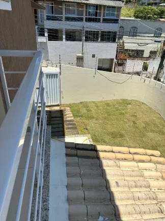Imagem Belíssima casa duplex composta de 3 quartos sendo uma suíte área gourmet com churrasqueira bairro Ipiranga Guarapari