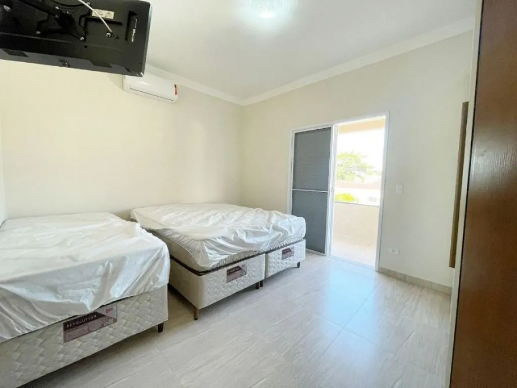 Imagem CASA COM 265,00 m² - FLÓRIDA - PRAIA GRANDE SP