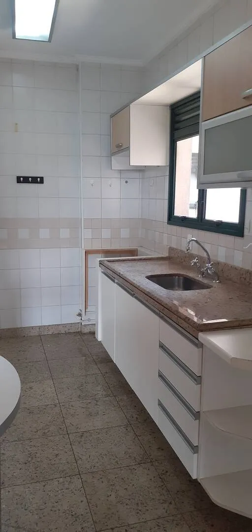 Imagem Apartamento de 97m² Finamente Reformado e Planejado, com Vista Permanente para o Res 1