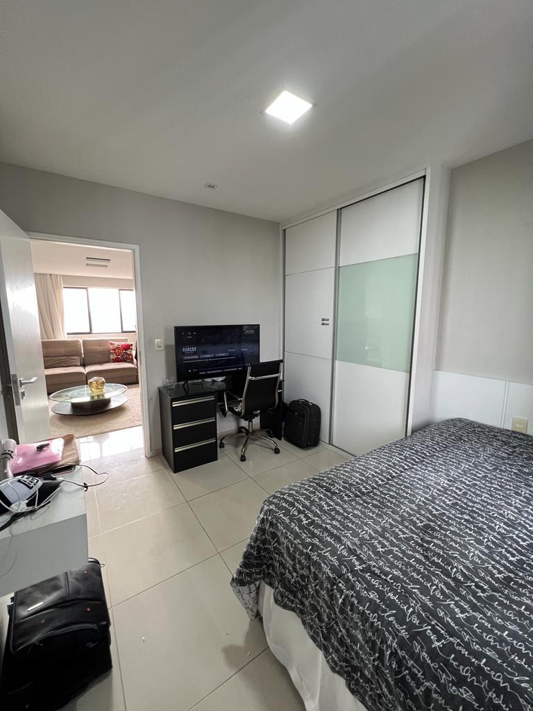 Imagem Apartamento com 4 Quartos à Venda, 226 m² em Monteiro - Recife