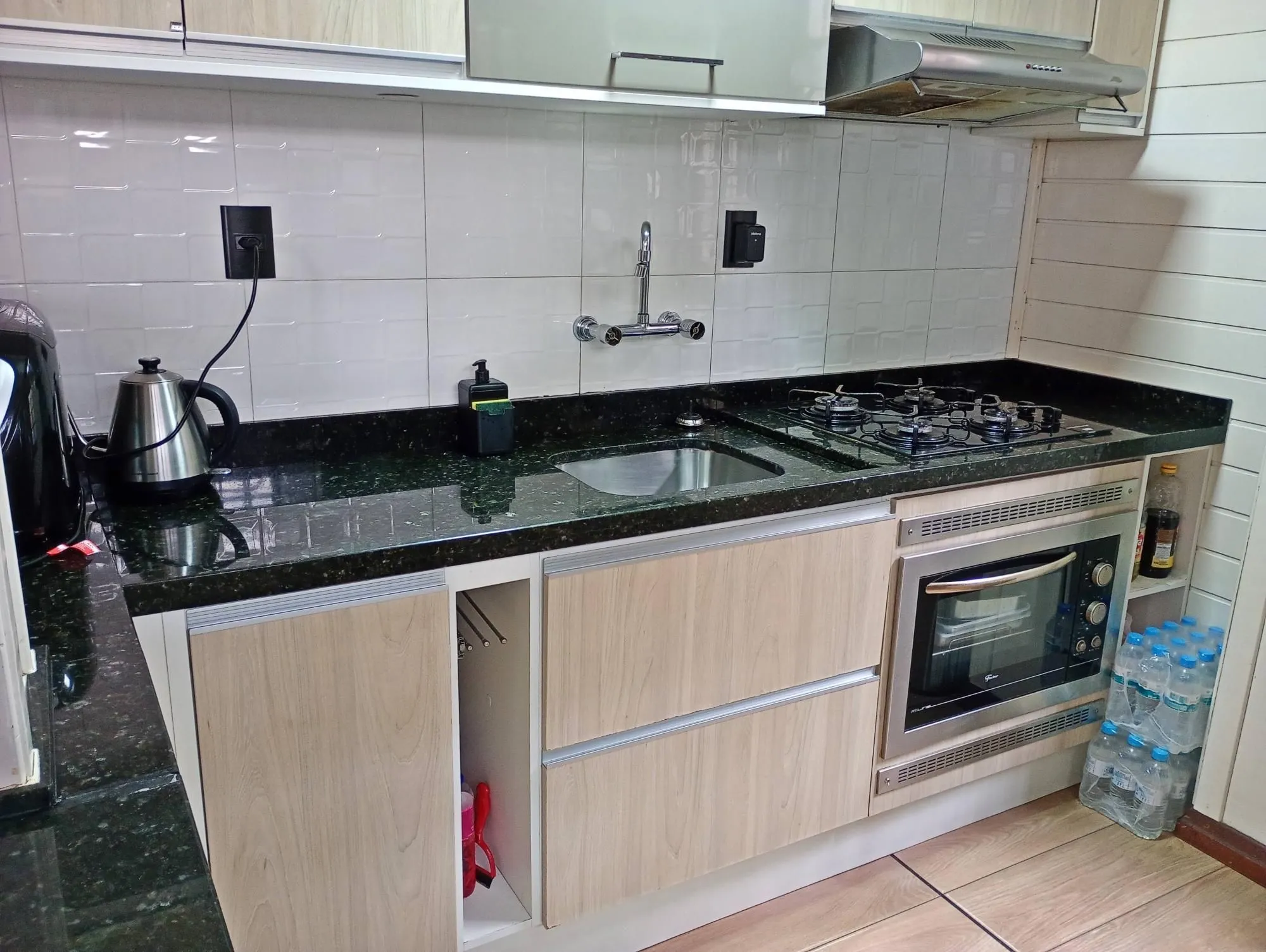 Imagem Casa com piscina e edícula