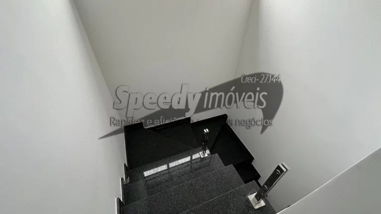 Imagem Casa em Santos para venda 3 dormitórios.