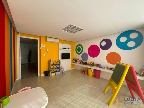 Imagem Apartamento de 3 quartos, sendo 1 suíte e 2 vagas de garagem à VENDA em Florianópolis/SC.