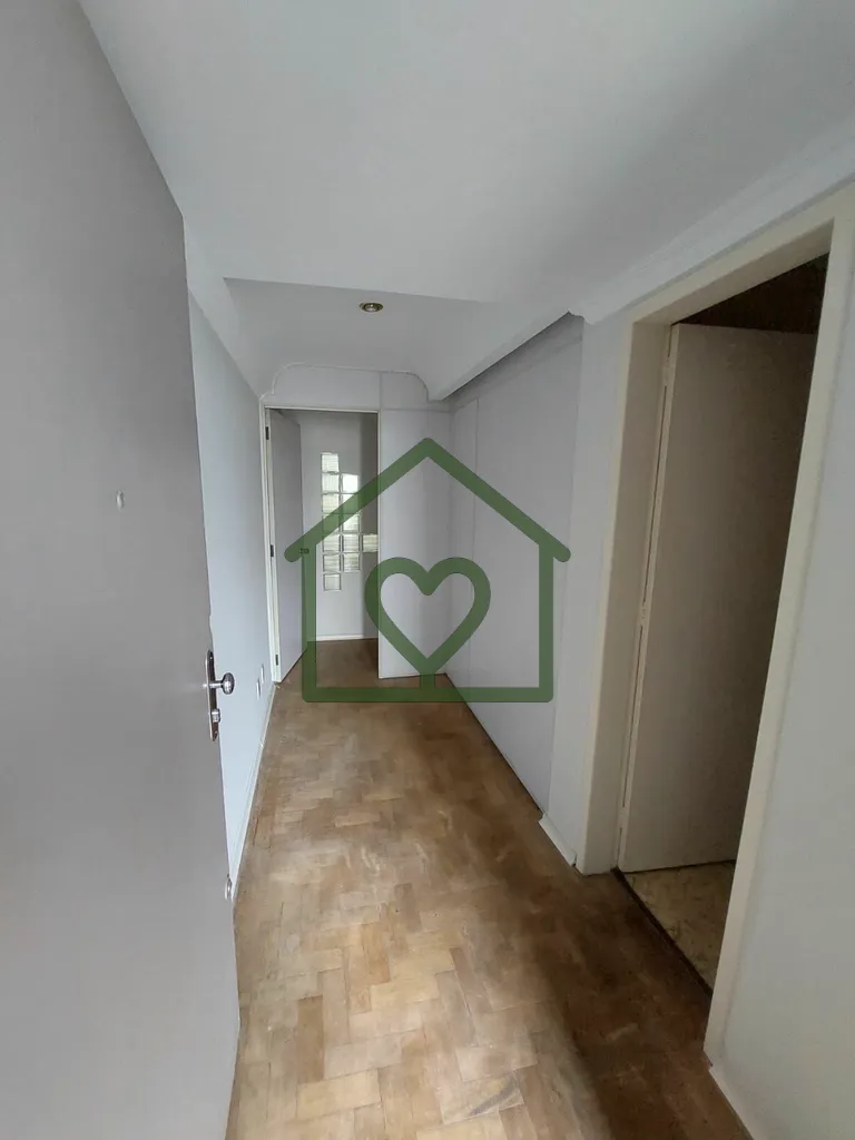 Imagem Sala comercial com 42,61 m2 de área privativa em localização privilegiada na esquina das Ruas Mos...