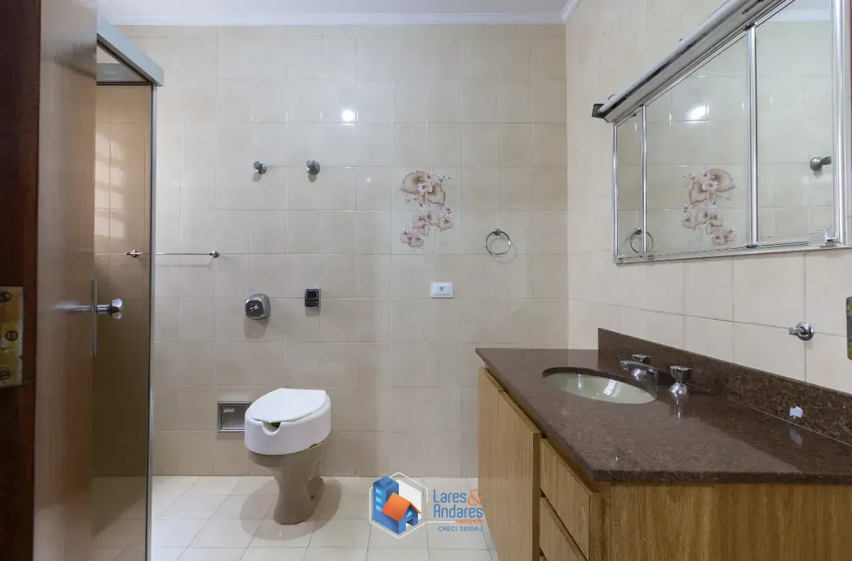 Imagem Sobrado para venda em Alto da Lapa com 2 quartos, sendo 2 suítes, 131m²