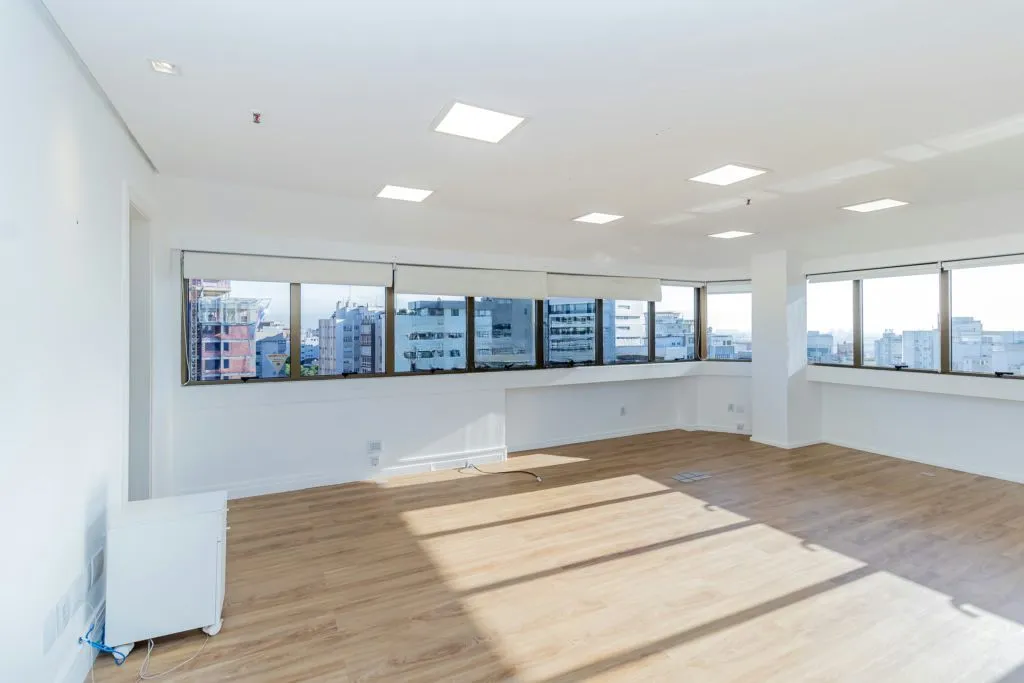 Imagem Sala / Conjunto Comercial à venda no Bairro Moinhos de Vento - Porto Alegre