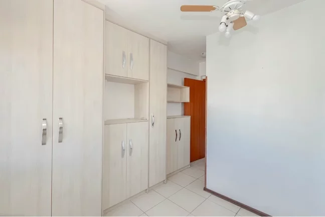 Imagem Apartamento para venda no bairro Medianeira em Porto Alegre
