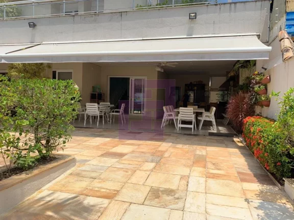 Imagem Linda casa à venda na Praia da Enseada!!