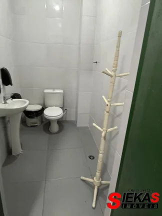 Imagem Excelente oportunidade: Ponto Comercial para locação em Guarulhos-SP, Jardim Presidente Dutra, 12 salas, 7 banheiros, 2 vagas, 440m².