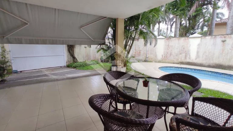 Imagem Casa Duplex com 4 suítes, 250m² condomínio Jardim Itaúna, Vargem Grande
