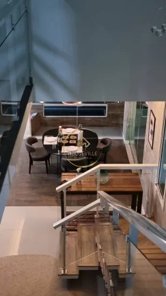 Imagem Sobrado, 3 Suítes, 300m², Condomínio Floradas do Paratehy.