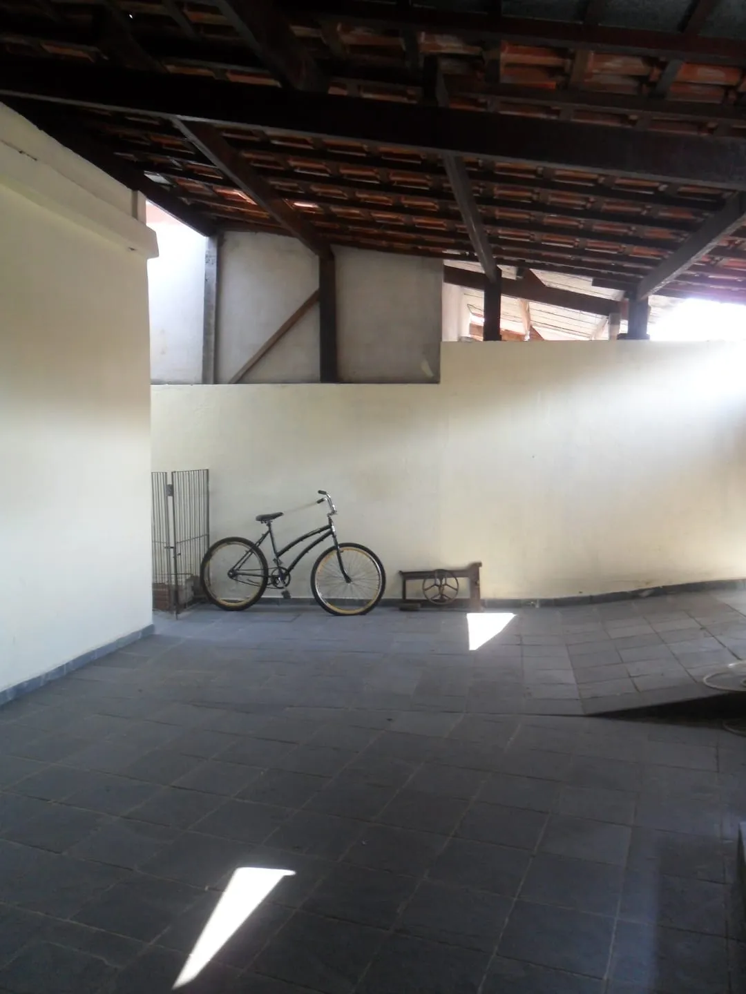Imagem Casa à venda 3 Quartos, 1 Suite, 1 Vaga, 302.3M², Vila Prado, Pindamonhangaba - SP