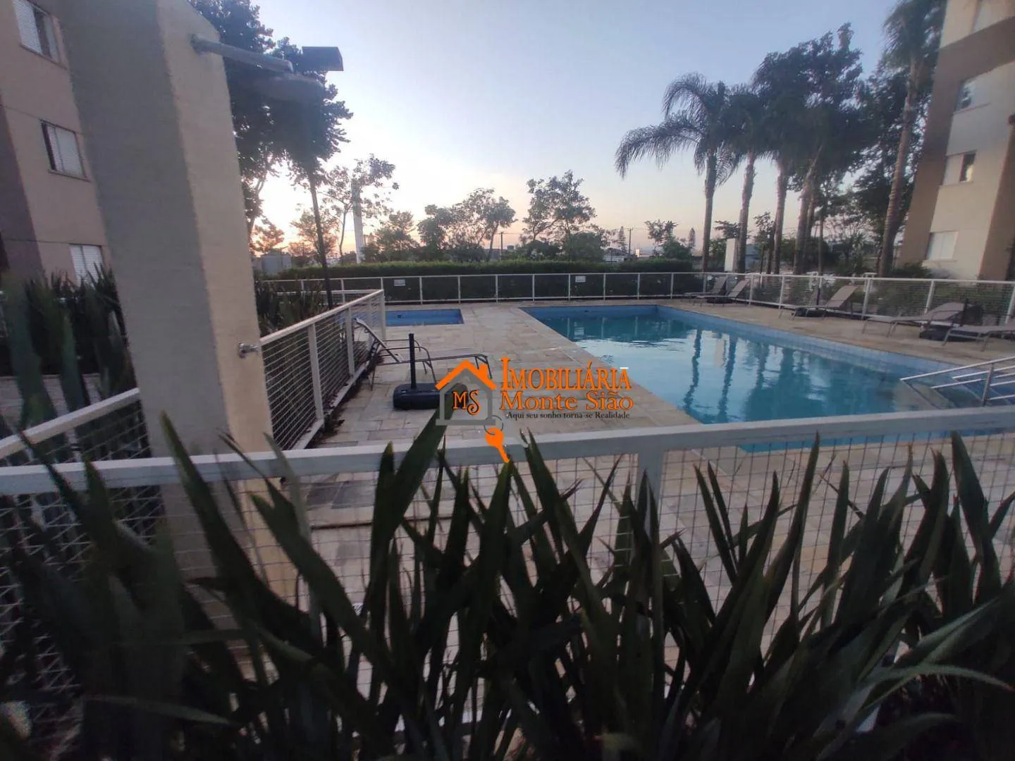 Imagem Apartamento com 2 dormitórios à venda, 47 m² por R$ 325.000,00 - Jardim das Oliveiras - São Paulo/SP