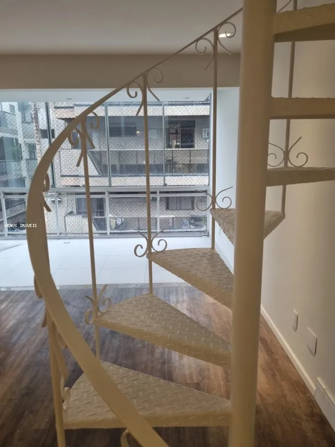 Imagem Apartamento 2 Quartos para Venda em Rio de Janeiro, Recreio dos Bandeirantes, 2 dormitórios, 1 suíte, 3 banheiros, 2 vagas