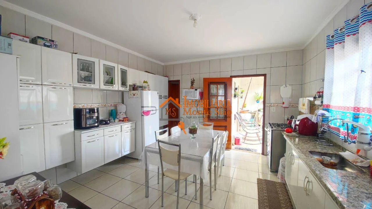 Imagem Sobrado com 3 dormitórios à venda, 250 m² por R$ 599.900,00 - Jardim São Domingos - Guarulhos/SP
