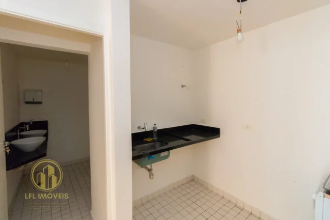 Imagem Casa comercial para venda, reformada e locada, no Brooklin