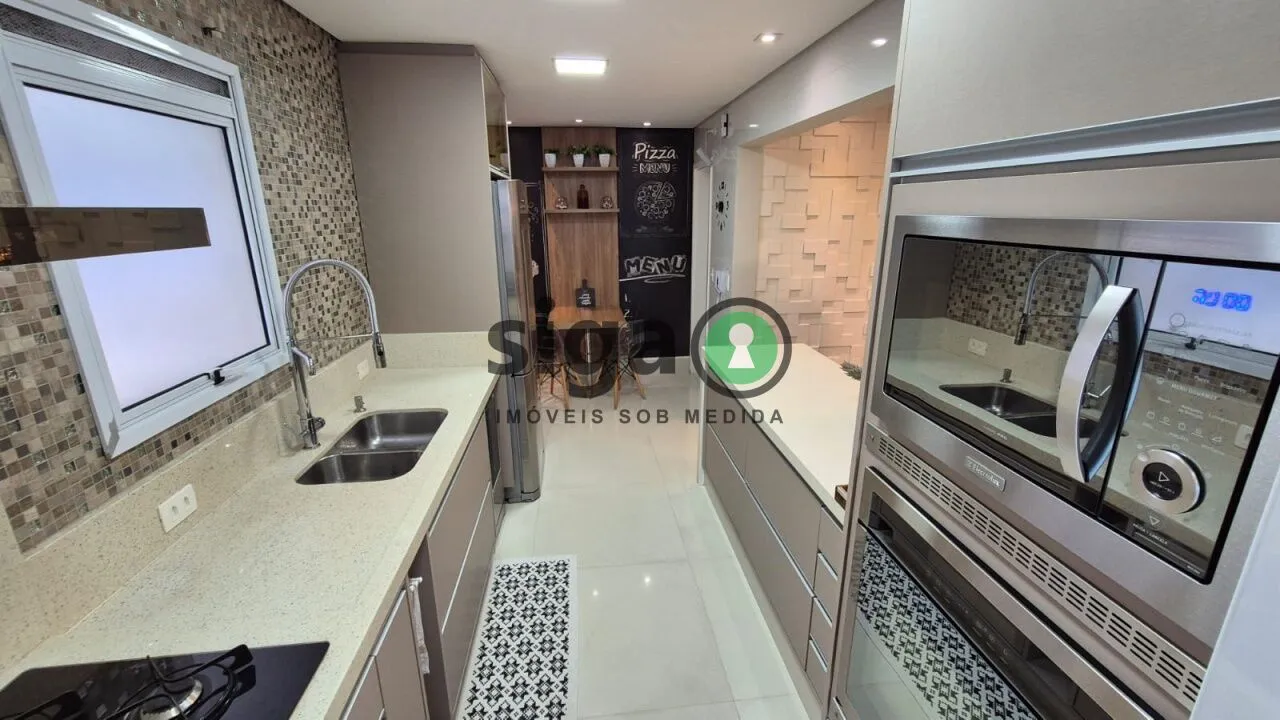 Imagem Apartamento à venda com 136m², 3 quartos sendo 1 Suíte e 2 Vagas fixas.