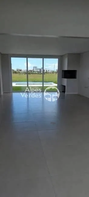 Imagem Casa de Condomínio à Venda em Reserva das Aguas, Torres - RS