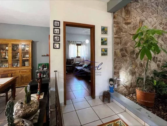 Imagem Casa com 5 dormitórios (2 suítes) à venda, 551 m² - Granja Viana II - Cotia/SP