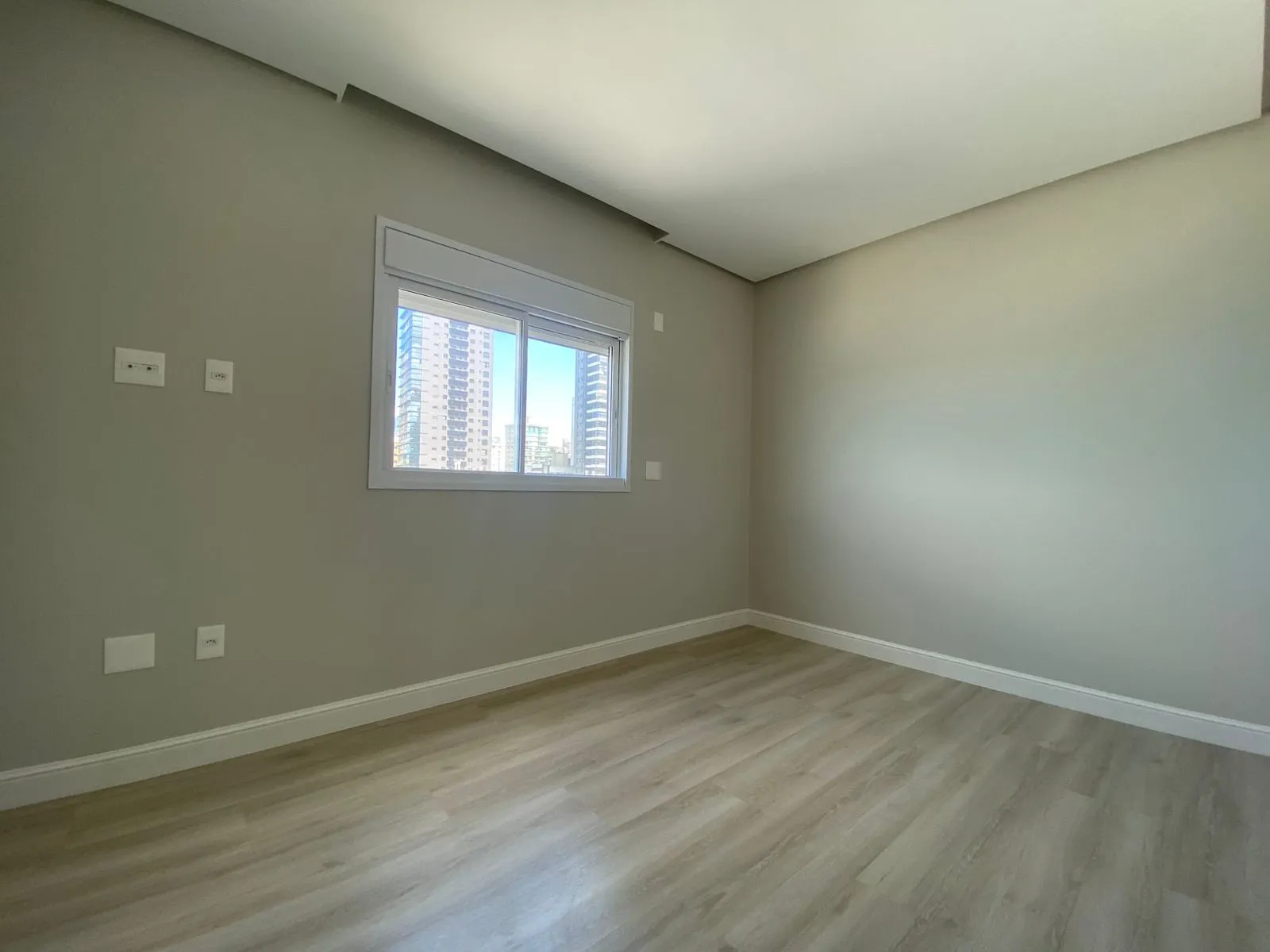 Imagem Apartamento com vista para o mar à venda com 128.84m2 por R$ 4.200.000,00