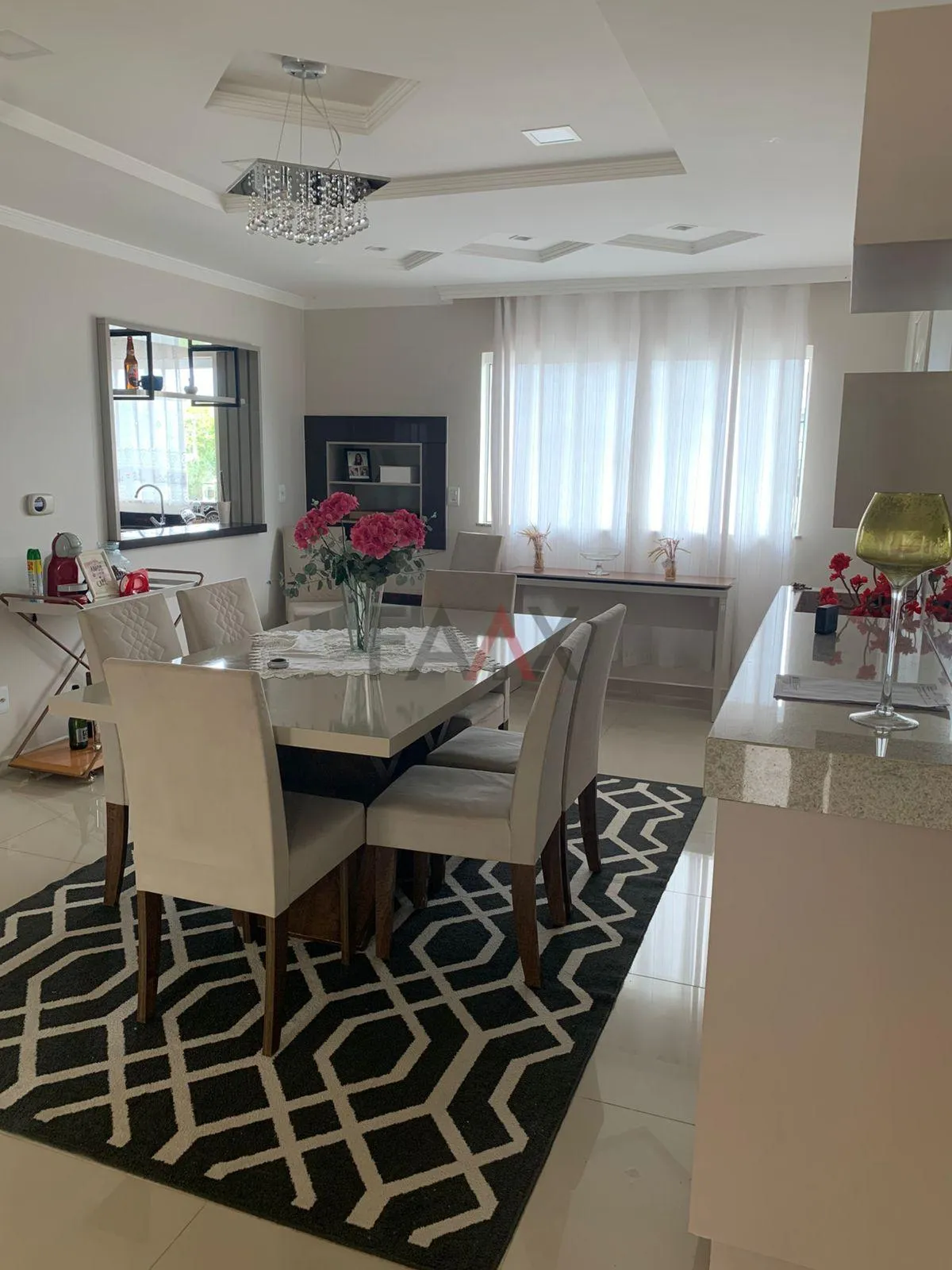 Imagem Triplex alto padrão com 4 dormitórios à venda, 327 m , CENTRO, GUARAPUAVA - PR