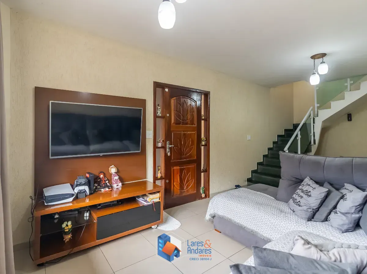 Imagem Sobrado para venda em Moinho Velho com 4 quartos, 206m²