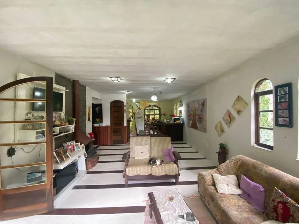 Imagem Casa em Condomínio para Venda em Guapimirim / RJ no bairro Monte Oliveti