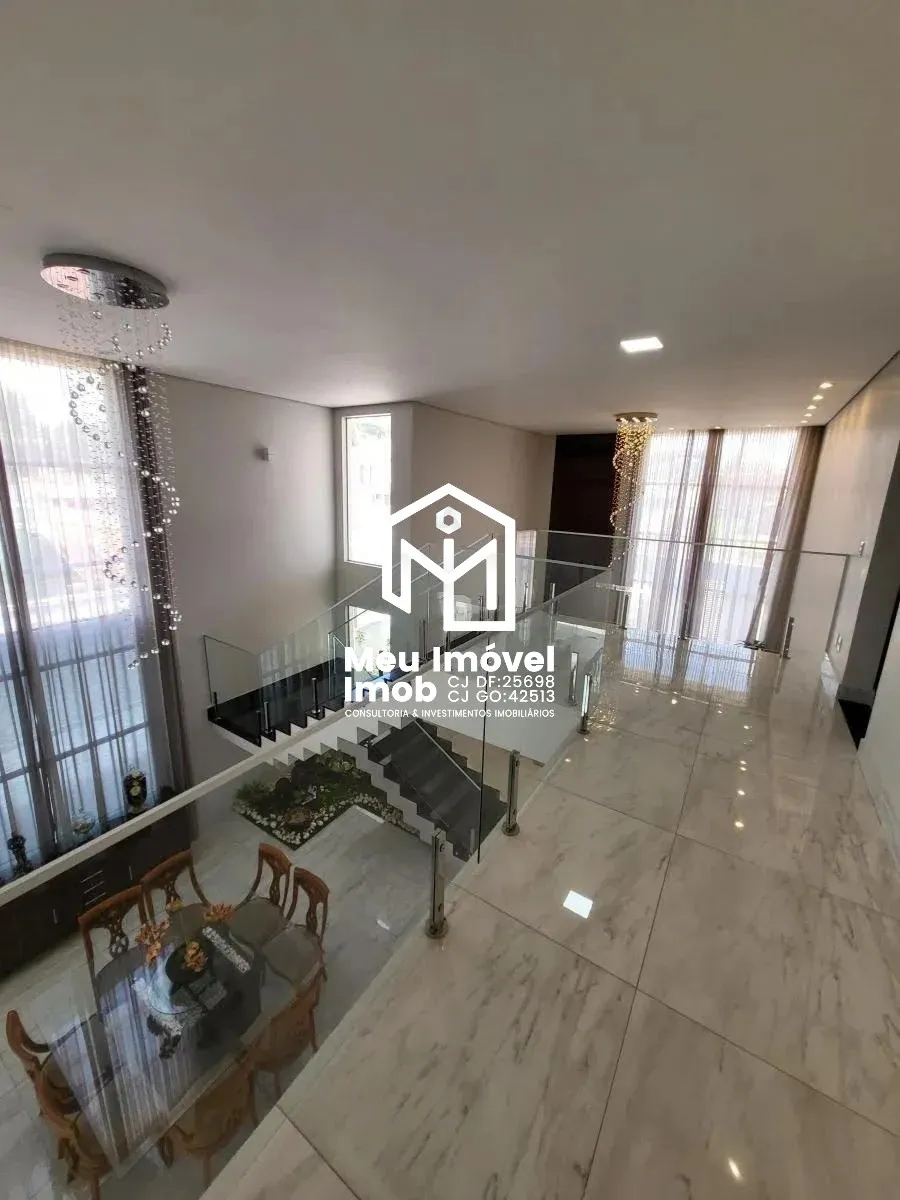 Imagem Casa 4 Quartos 4 Suítes 5 Vagas 900m² Útil 530 m² Lazer