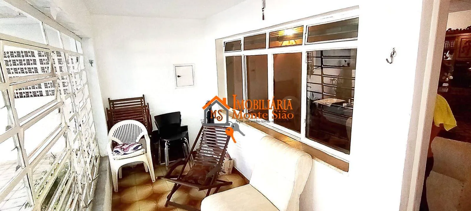 Imagem Sobrado com 4 dormitórios à venda, 350 m² por R$ 950.000,00 - Vila Augusta - Guarulhos/SP