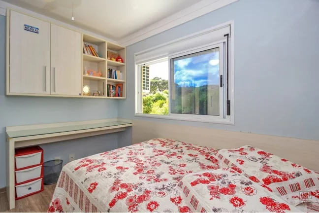 Imagem Casa em Condomínio para venda no bairro Teresópolis em Porto Alegre