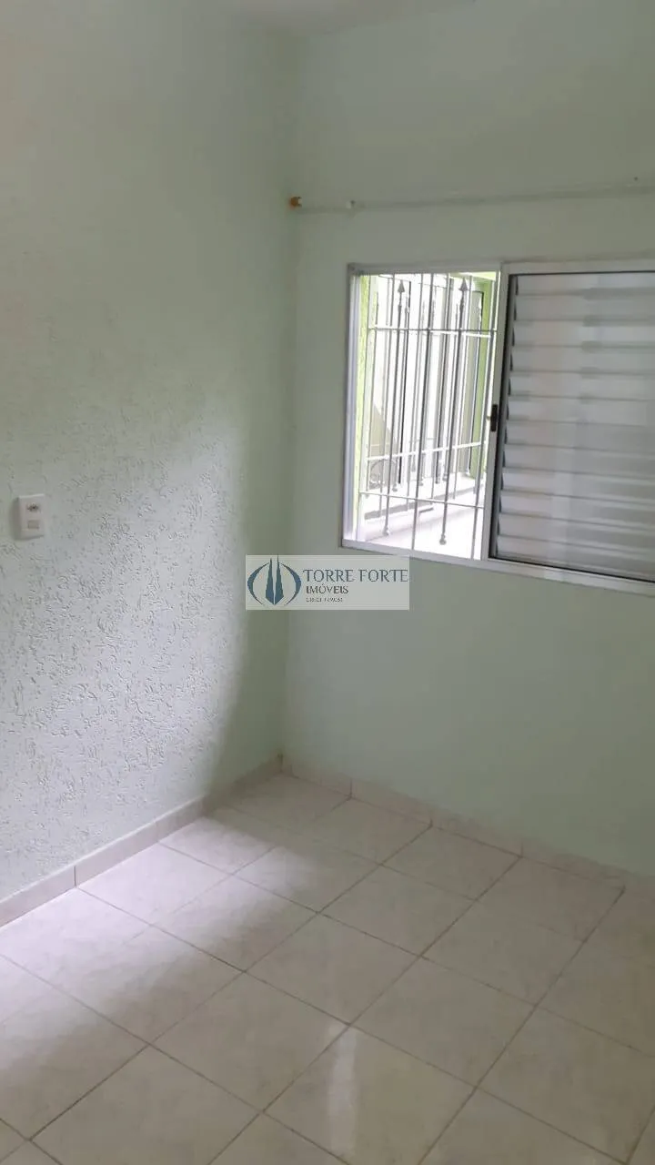 Imagem Casa térrea, 2 quartos, 2 vagas, na Vila Diva