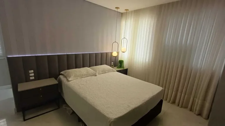 Imagem Apartamento com 3 dormitórios sendo 3 suítes e 2 vagas de garagem em Balneário Camboriú/SC