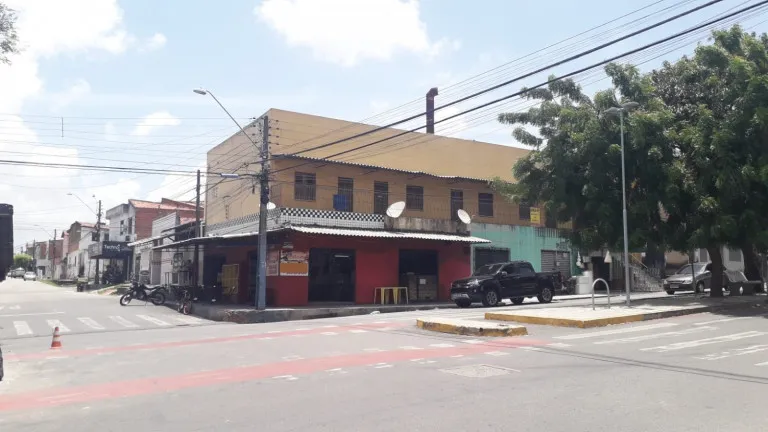 Imagem Ponto Comercial para Alugar, 450 m² em Quintino Cunha - Fortaleza