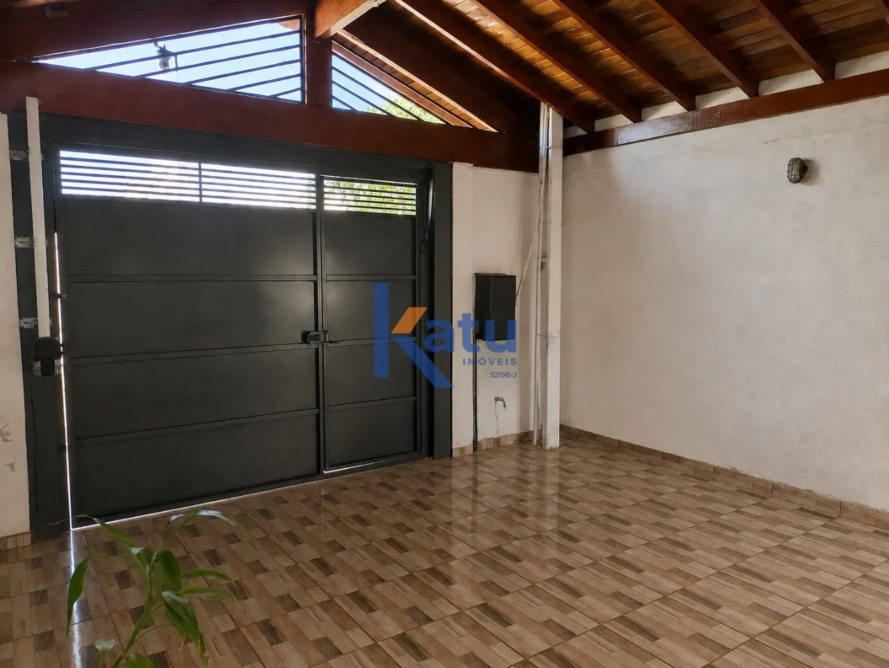 Imagem CASA À VENDA, BAIRRO RESIDENCIAL VALE DO SOL, BEBEDOURO/SP

Casa térrea com 129 m² de área de te...