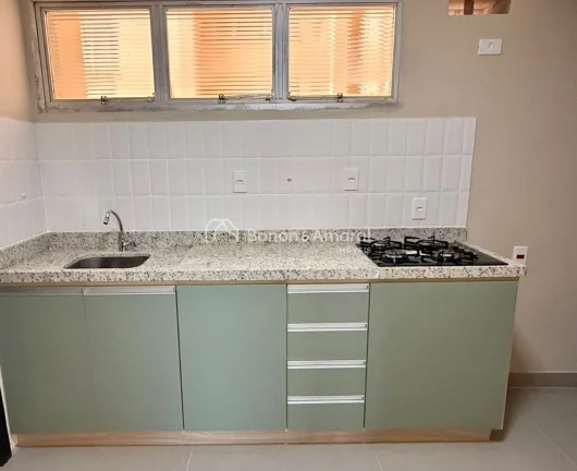Imagem Excelente oportunidade no Cambuí! 
Apartamento com 100m² de área útil, totalmente reformado e pr...